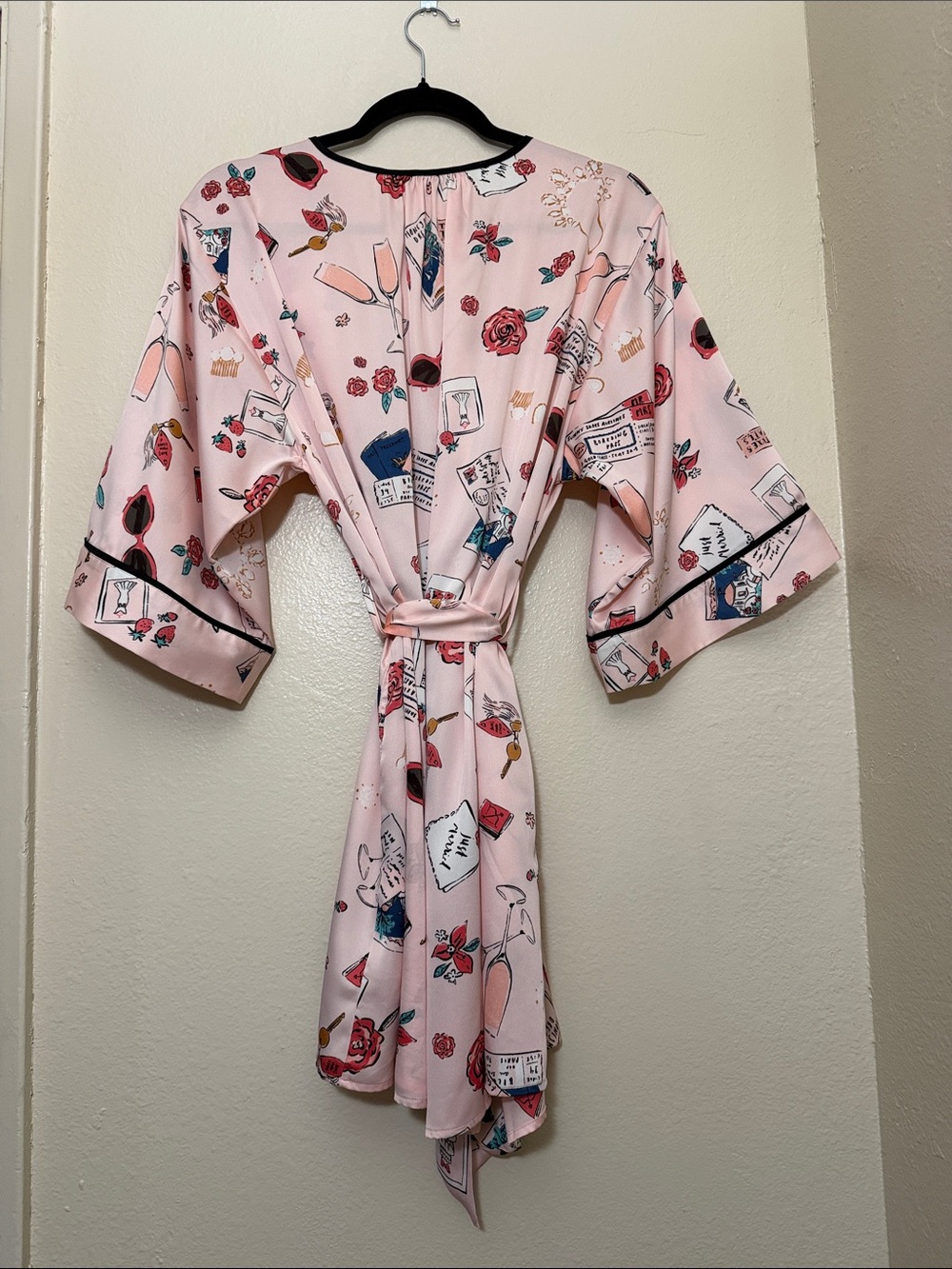 Kate Spade Silky Polyester Charmuse Pink Printed Wrap Robe. Luxe Luxury Size M - Picture 6 of 15